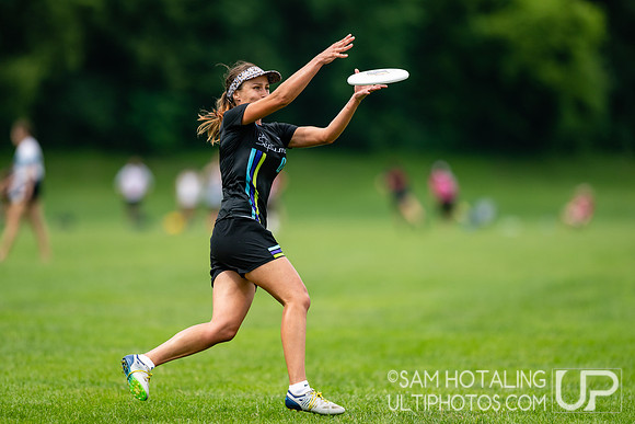 Ellipsis vs La Septima in pool play at World Ultimate Club Championships