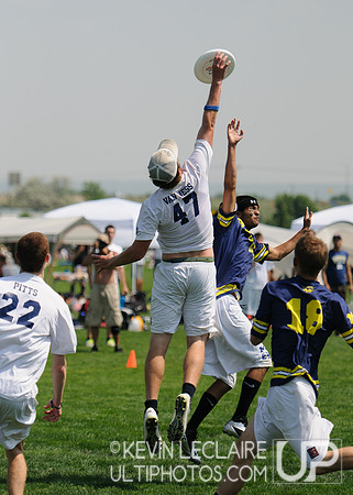 2012 USAU D-I College Championships Saturday Action