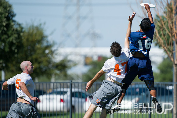 USAU_Nationals_2013_Thursday_20131017_134022_JBP1519