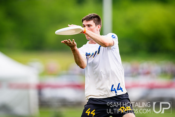 Men’s pool play at USAU DI College Championships