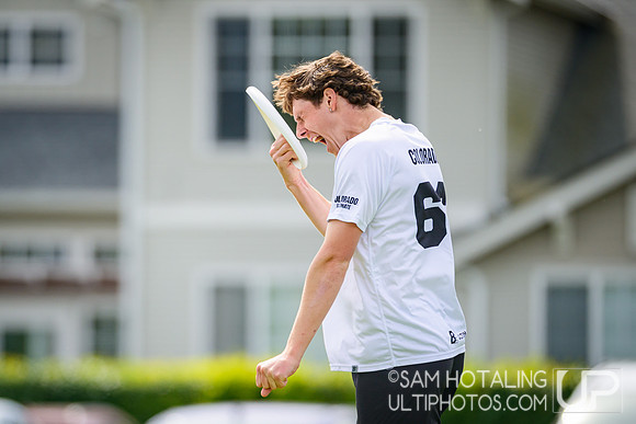Highlights: pool play at USAU D-I College Championships