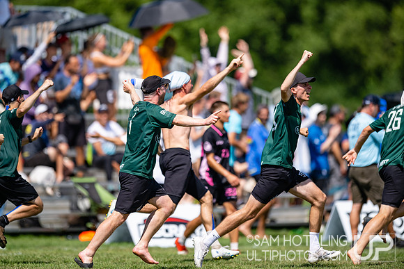 Mooncatchers vs Seattle Sockeye in quarterfinals at World Ultimate Club Championships