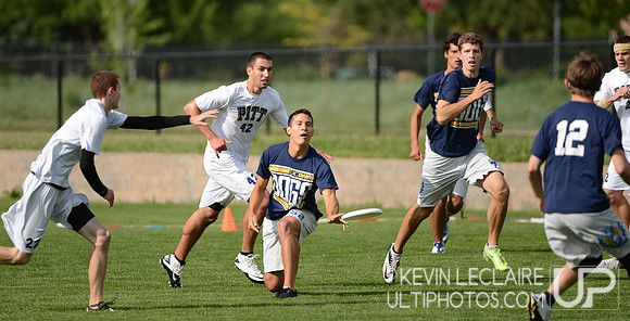 2012 USAU D-I College Championships Friday Round 1 Action
