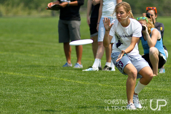 2012 USAU D-I College Championships Saturday Round 2 Action