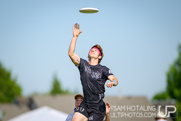 Highlights: pool play at USAU D-I College Championships
