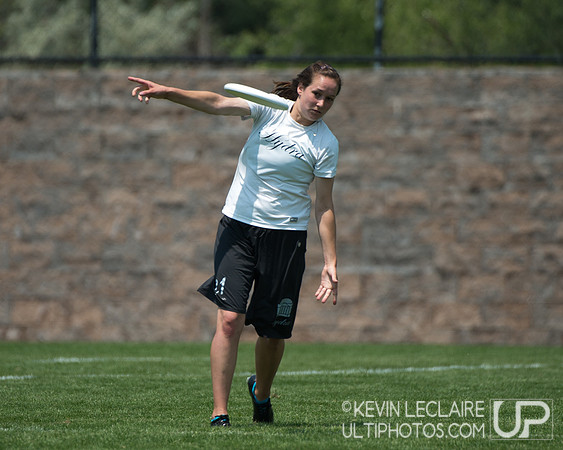 2012 USAU D-I College Championships Saturday Action