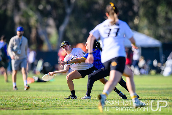 Fury vs Traffic in women’s pool play during Club Championships at Surf Cup Sports Park
