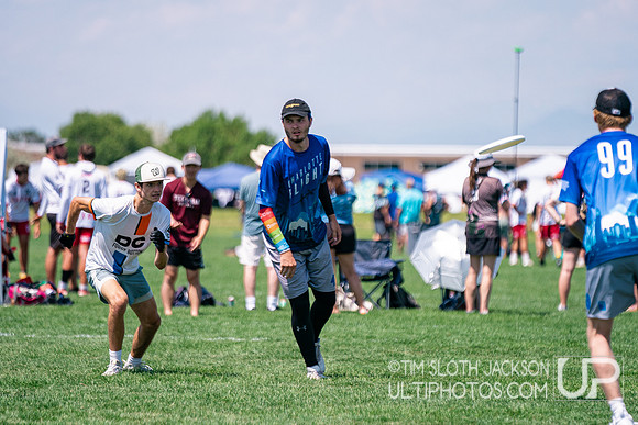 Bracket play at 2024 USAU Youth Club Championship