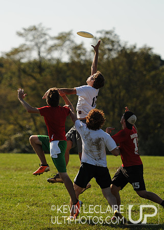 Hucks off the Hilltop -- Saturday Round 4 photo