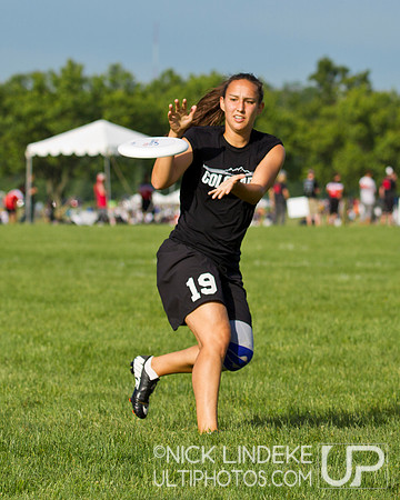 2014 USAU D-I College Champs Sunday Action