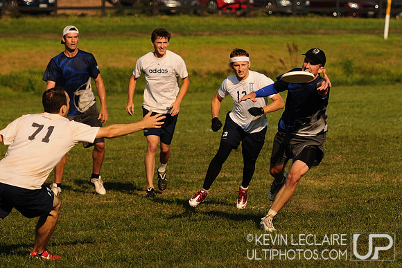 Sunday Elite Open Playoff action -- Chesapeake Open 2010