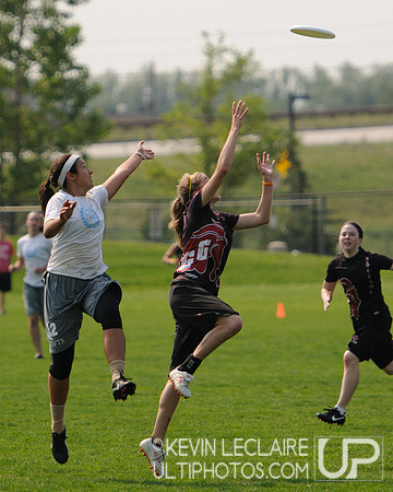 2012 USAU D-I College Championships Saturday Action