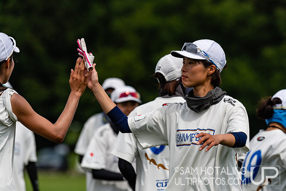Chicago Nemesis vs Swampybarg in pool play at World Ultimate Club Championships