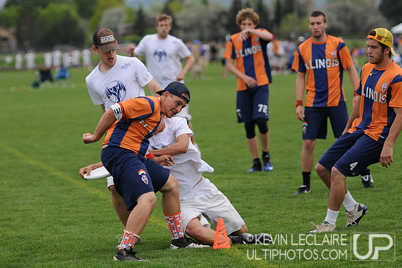 Saturday 2:30pm round -- 2011 USAU College Championships