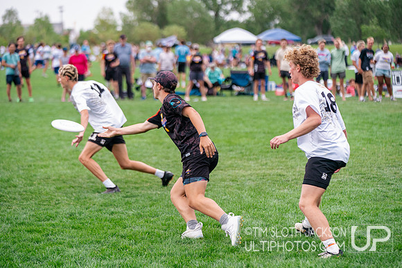Bracket  play at 2024 USAU Youth Club Championship