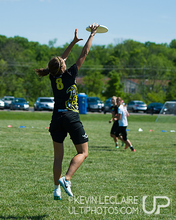 2014 USAU D-I College Champs Friday Round 4 Action