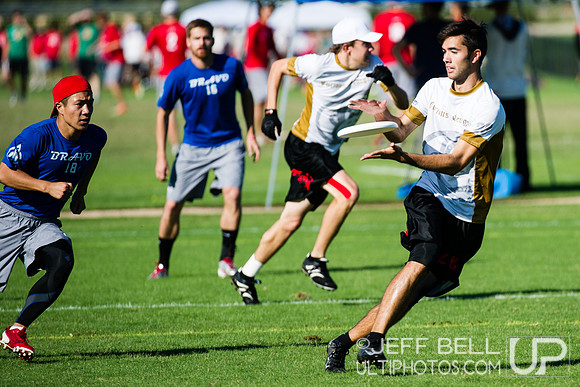 USAU_Nationals_2013_Thursday_20131017_160646_JBP2083