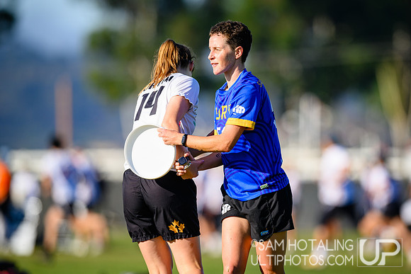 Fury vs Traffic in women’s pool play during Club Championships at Surf Cup Sports Park