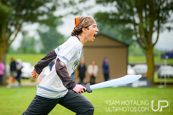 Lewis & Clark Bacchus vs Middlebury Pranksters (M) in finals at USAU D-III College Championships