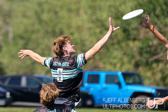 Pool play at USAU Youth Club Championships