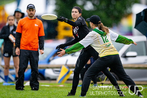 Quarterfinals at USAU DI College Championships