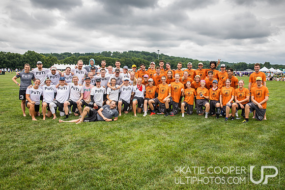 PuTi and W.underteam team photo