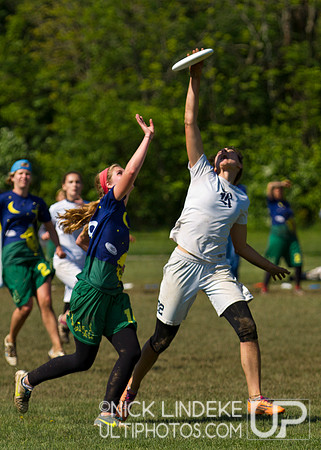 Sunday Action - D-III College Championships