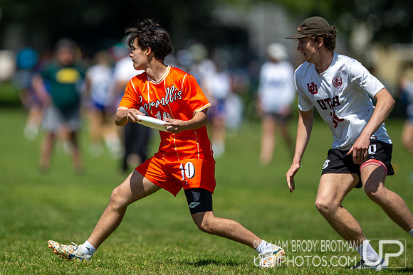Day 2 of the USA Ultimate D-I College Championships
