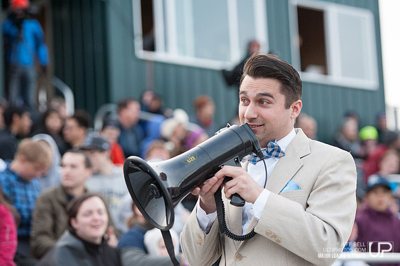 Nighthawks_Rainmakers_20140426_185737_JBP706