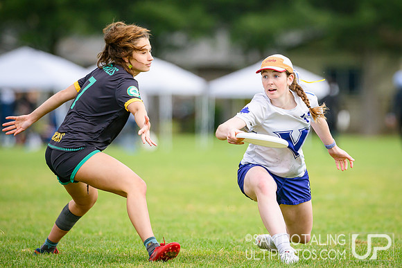 Pool play at USAU D-I College Championships