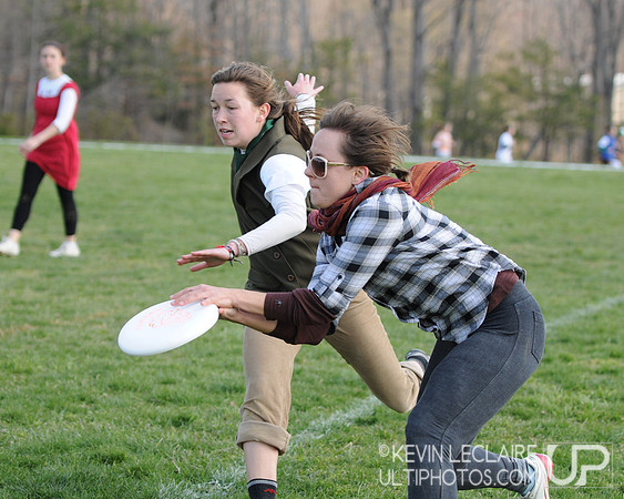 Fools Fest 2011 - Saturday Round 1 Action