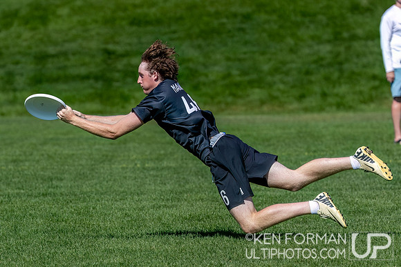 Finn Gray (Rising Tide U20B #46) with the bid
