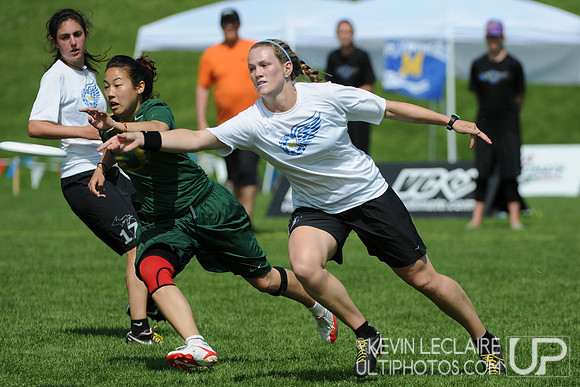Semis - Michigan vs. Oregon - 2011 College Championships