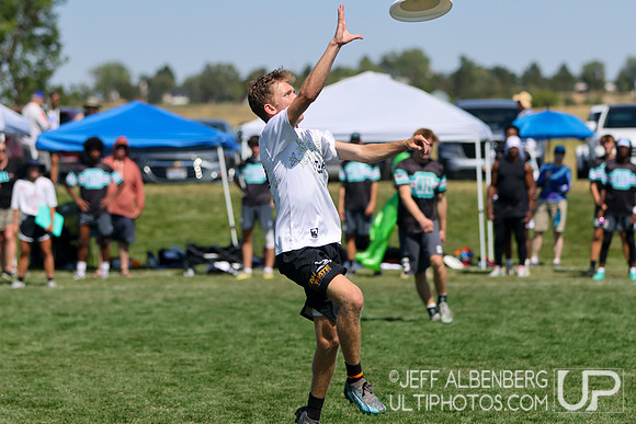 Pool play at USAU Youth Club Championships