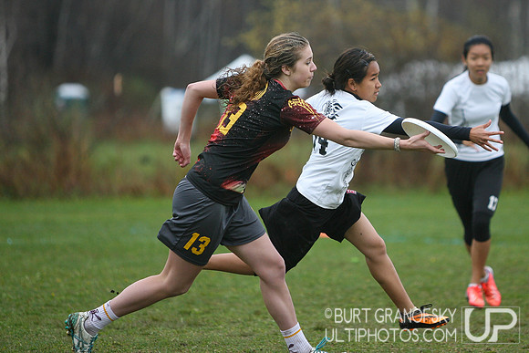 Saturday Action, Girls -- USAU 2014 HS Northeastern Championships