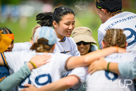 Pool play at USAU D-I College Championships