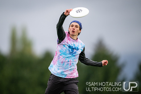 Pool play round I at DiscNW Spring Reign