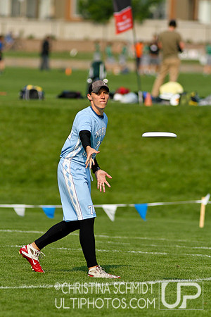 2012 USAU D-I College Championships Saturday Round 1 Action