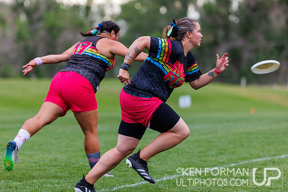 Hot Flash vs. Molly Grey