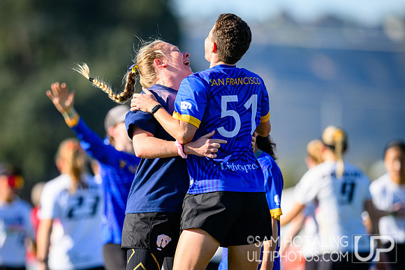 Fury vs Traffic in women’s pool play during Club Championships at Surf Cup Sports Park