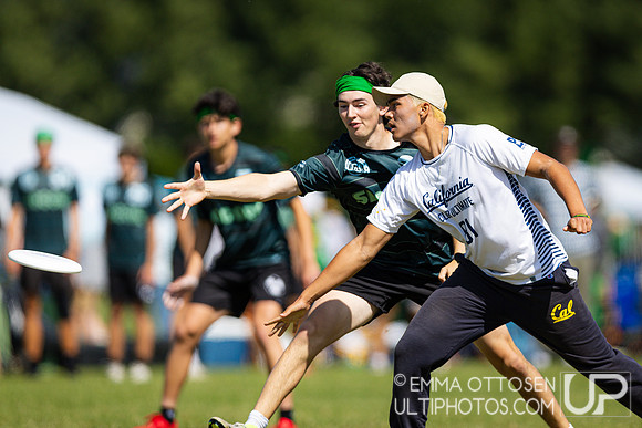Saturday full coverage from USAU D-I College Championships, Cal Poly vs Cal