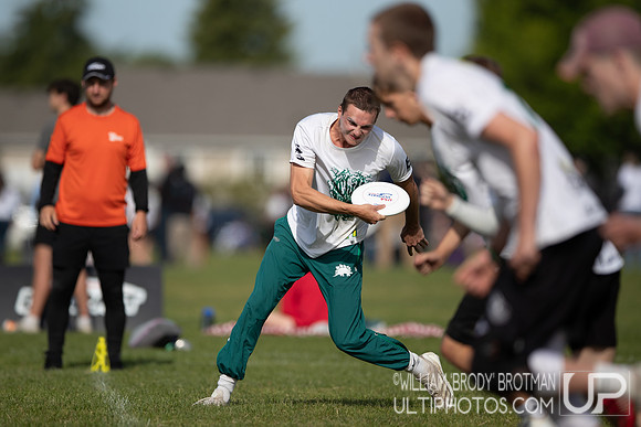 Day 2 of the USA Ultimate D-I College Championships