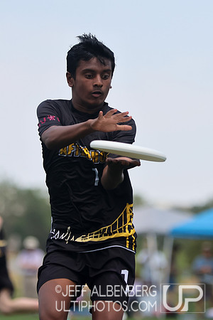 Pool play at USAU Youth Club Championships