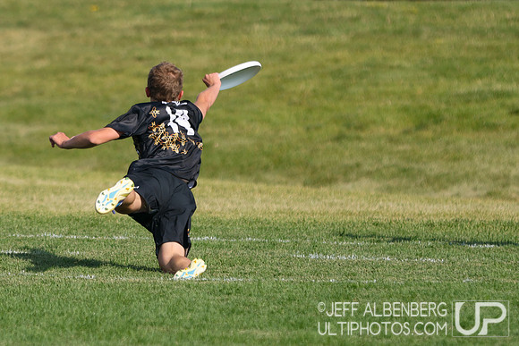 Pool play at USAU Youth Club Championships