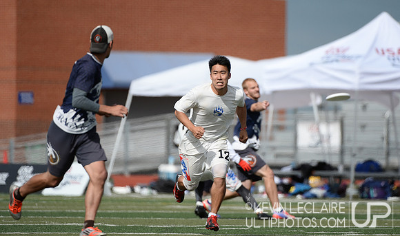 Drag'n Thrust vs. Polar Bears -- 2013 Mixed National Championshi