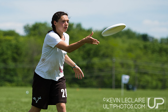 2014 USAU D-I College Champs Saturday Round 4 Action