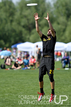 2012 USAU D-I College Championships Friday Action