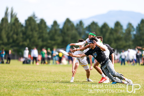 Sunday Highlights from USAU D-I College Championships