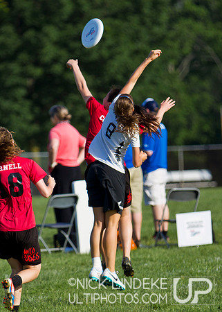 2014 USAU D-I College Champs Sunday Action