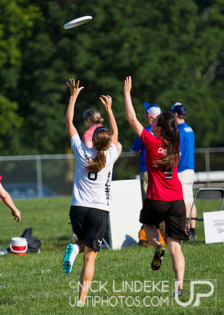 2014 USAU D-I College Champs Sunday Action